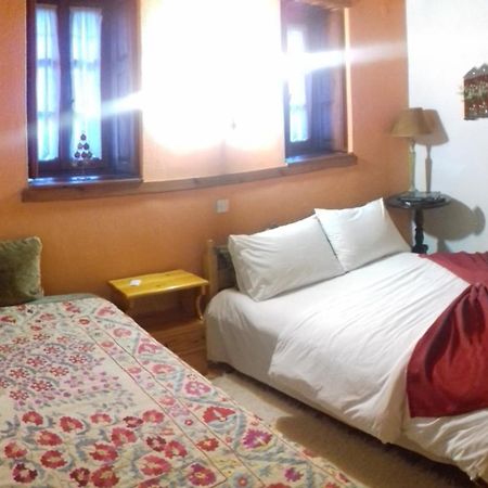פאפיגקון Traditional Rooms Karaouli מראה חיצוני תמונה